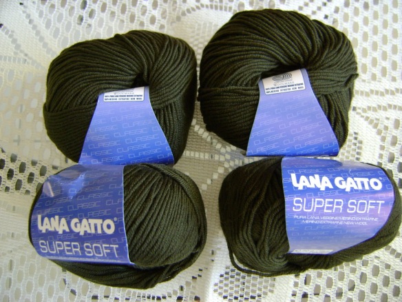 Lana Gatto Super Soft Olive 01